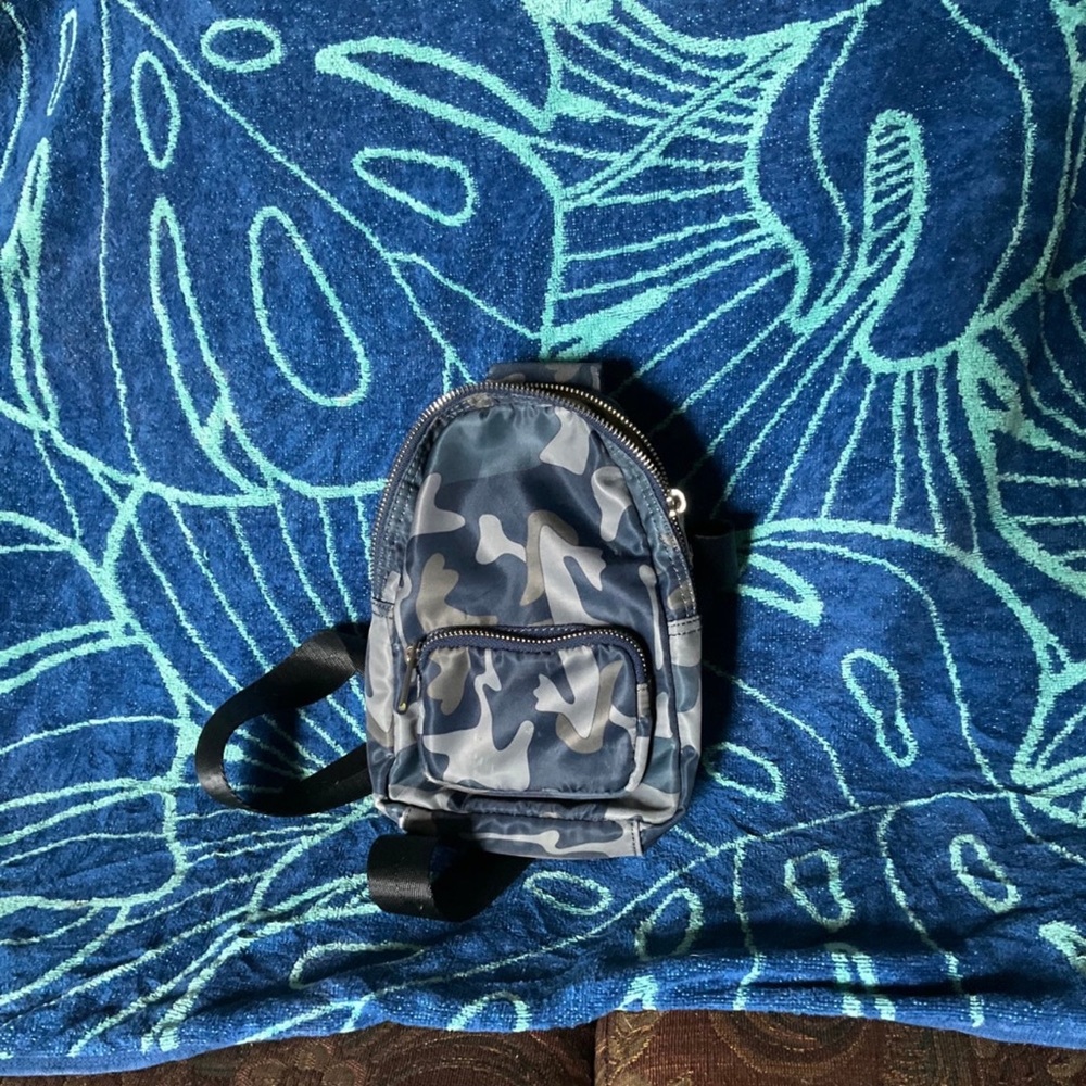 Mini crossbody bag